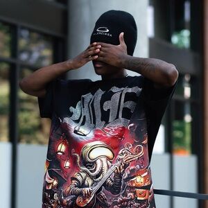 NWOR Mixed Emotion rhinestone Octopus Graffic Tshirt Urban size Med MSRP sold ou